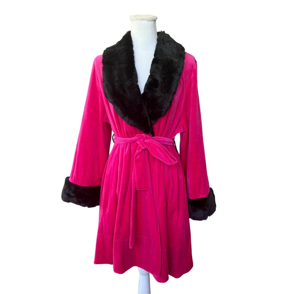 Betsey Johnson Intimates Pink Velvet Faux Fur Robe M